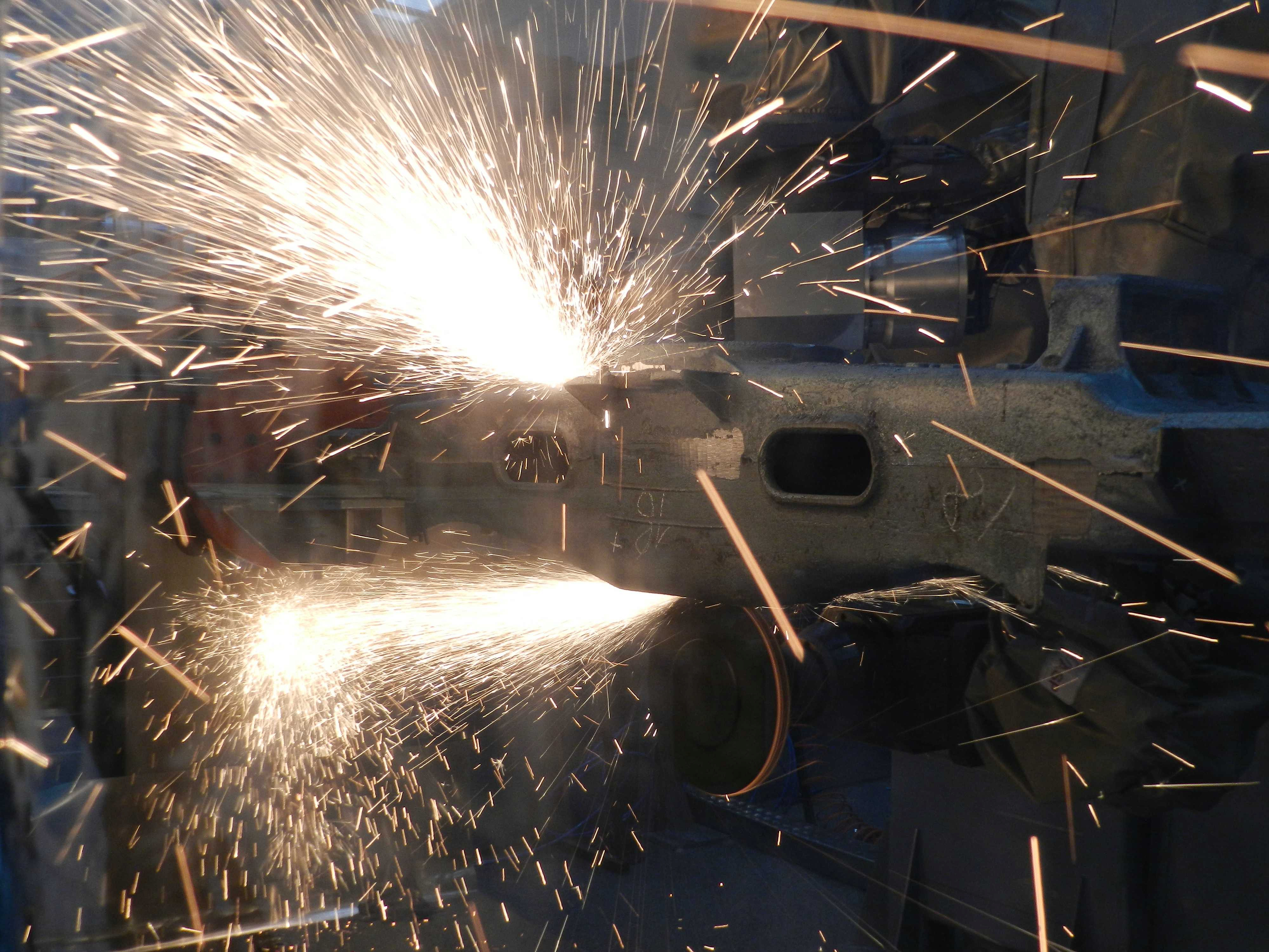 Acceptance before shipment of the robotic cell for "side frame and bolster"